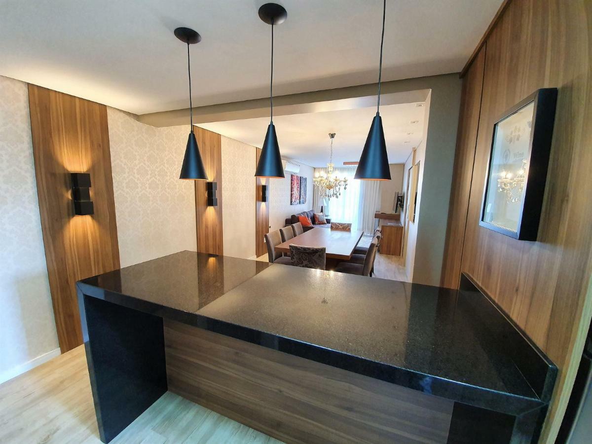 Apto Luxo 800M R. Coberta | 2 Suites | Mobiliado Gramado Exteriör bild